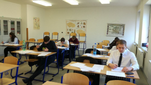 Maturitní maraton dnes začal!